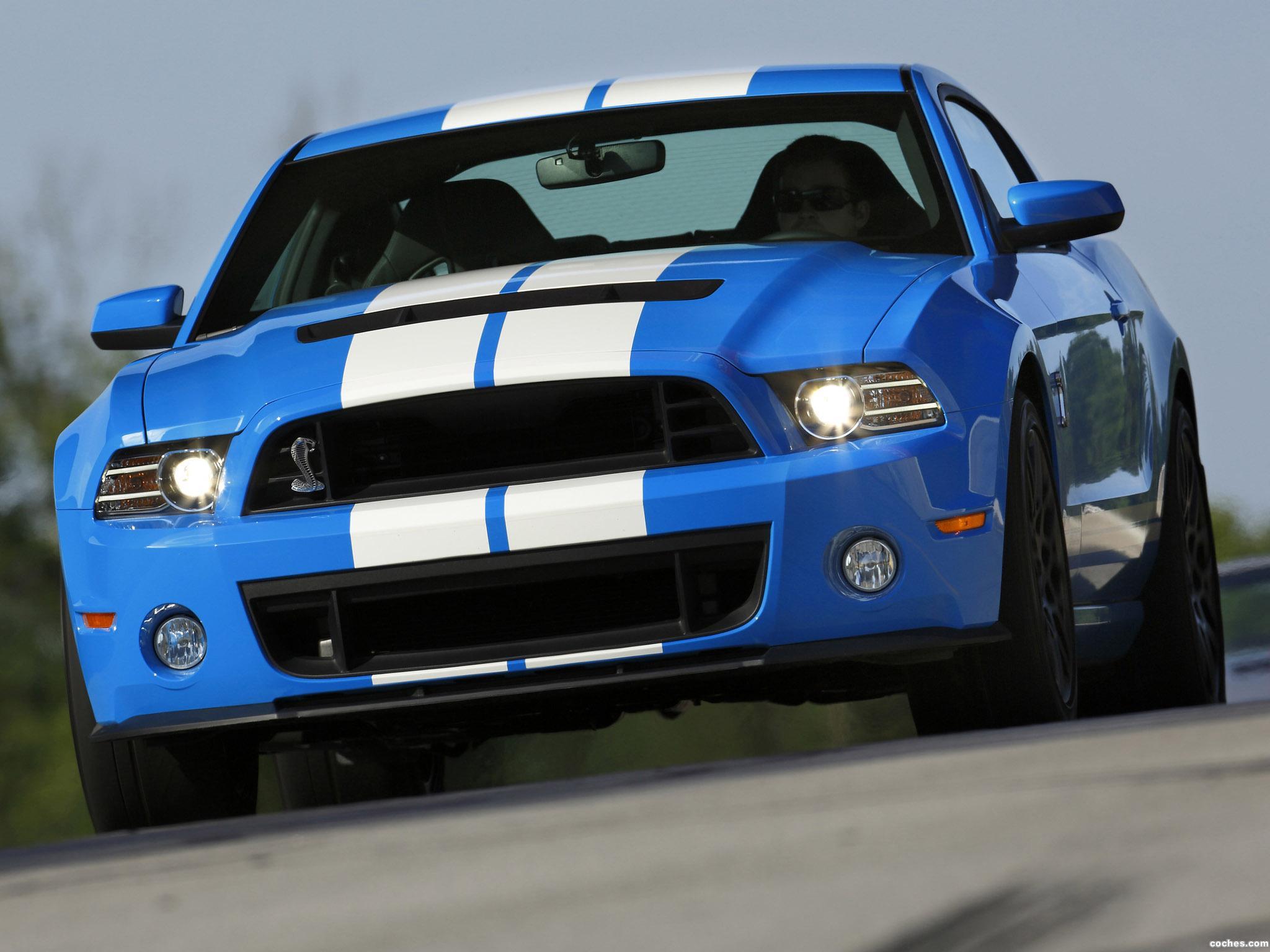 shelby_ford-mustang-gt500-2012_r23