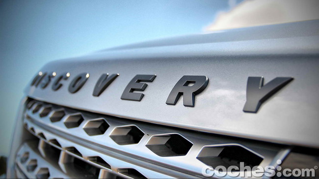 Land_Rover_Discovery_SDV6_HSE_48