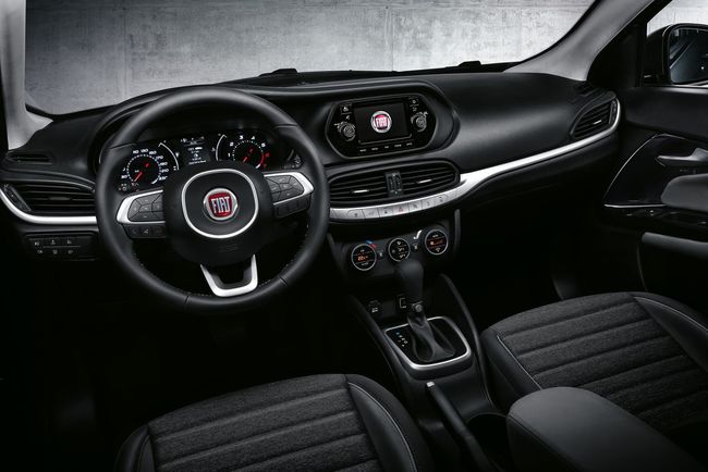 Fiat Aegea 2016 interior 02