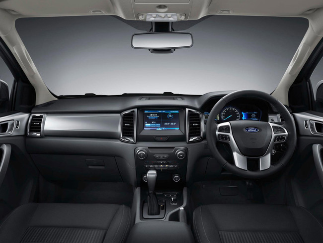 Ford Ranger 2016 interior 04