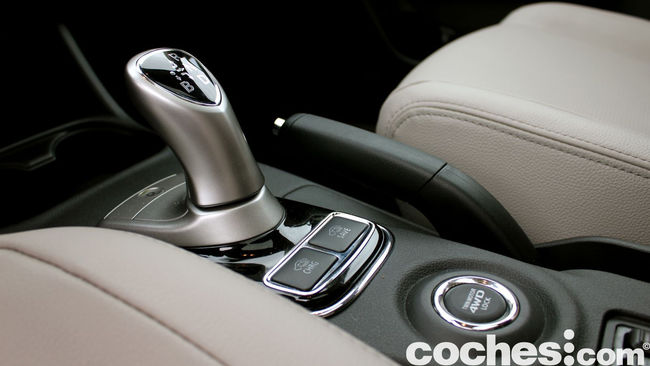 Prueba Mitsubishi Outlander PHEV 2015 interior 19