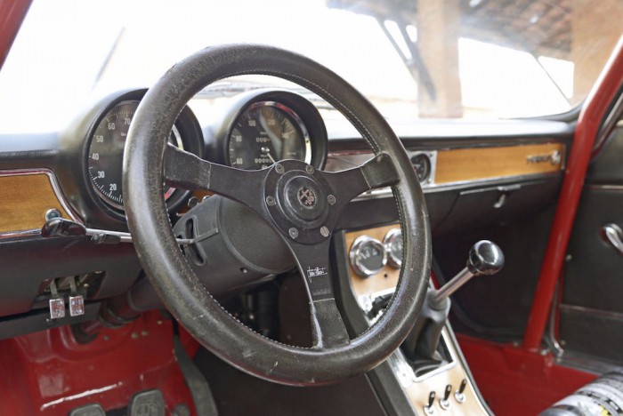Alfa Romeo 2000 GTAm 1967 interior 01