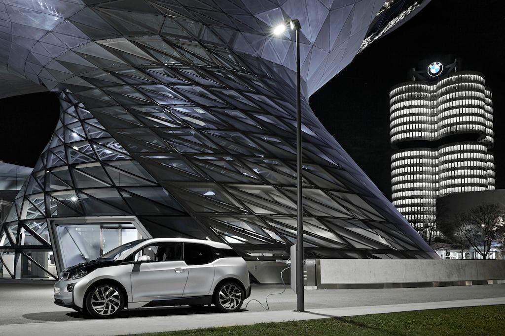 BMW Light and Charge 11