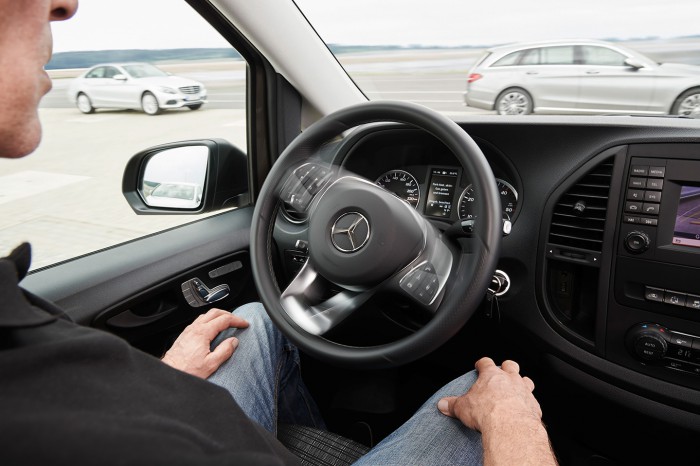 Mercedes Clase E 2016 tecnologia 03