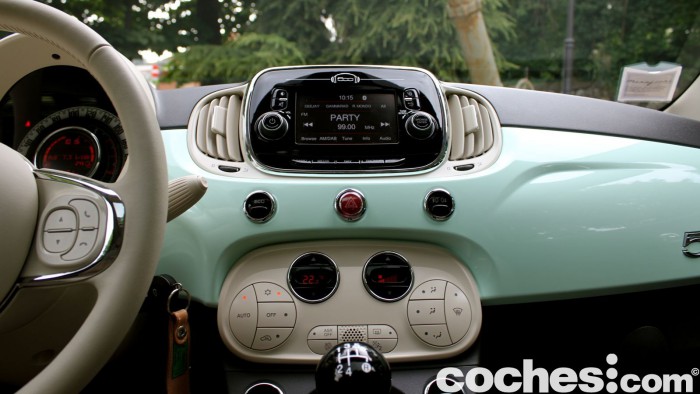 prueba Fiat 500 2015 interior 3