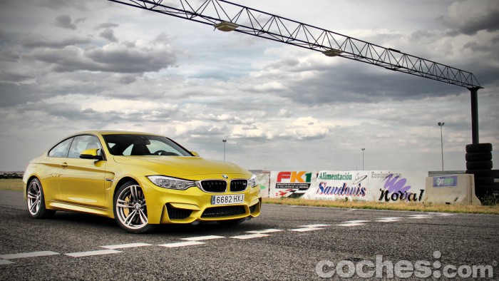 BMW_M4_Coupé_023