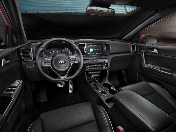 Kia Sportage 2016 interior 01