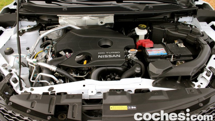 Prueba Nissan Qashqai DIG-T 163 CV 2015 motor 03