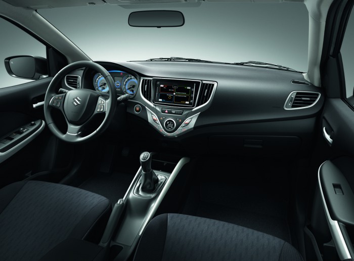 Suzuki Baleno 2015 interior 01