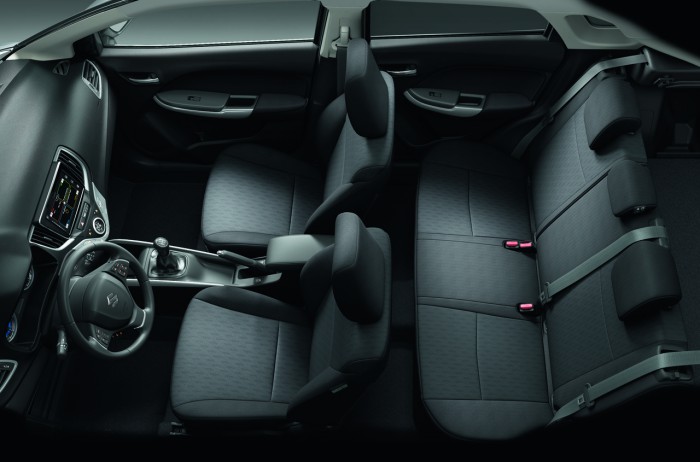 Suzuki Baleno 2015 interior 02