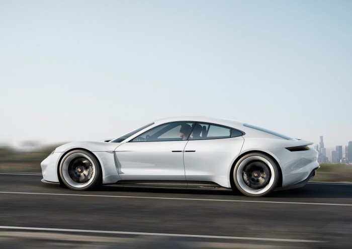 Porsche Mission E Concept 2015 02