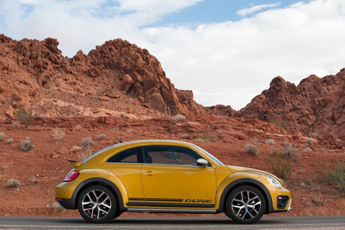 Volkswagen Beetle Dune 2016 03