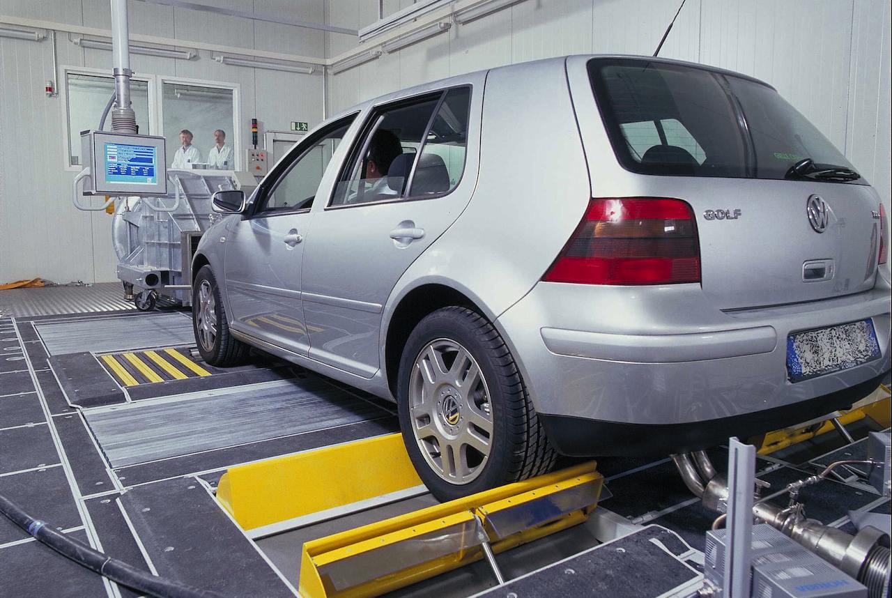 pruebas emisiones coches laboratorio
