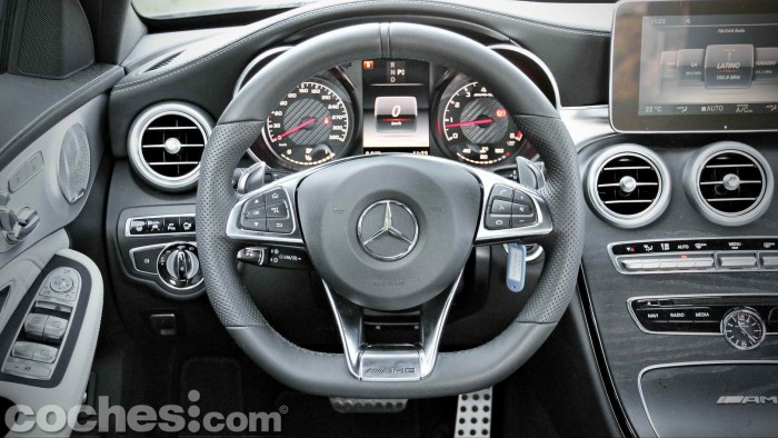 Mercedes-AMG_C_63_Estate_030