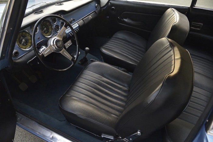 Iso Rivolta IR 300 Coupe 1967 interior 01