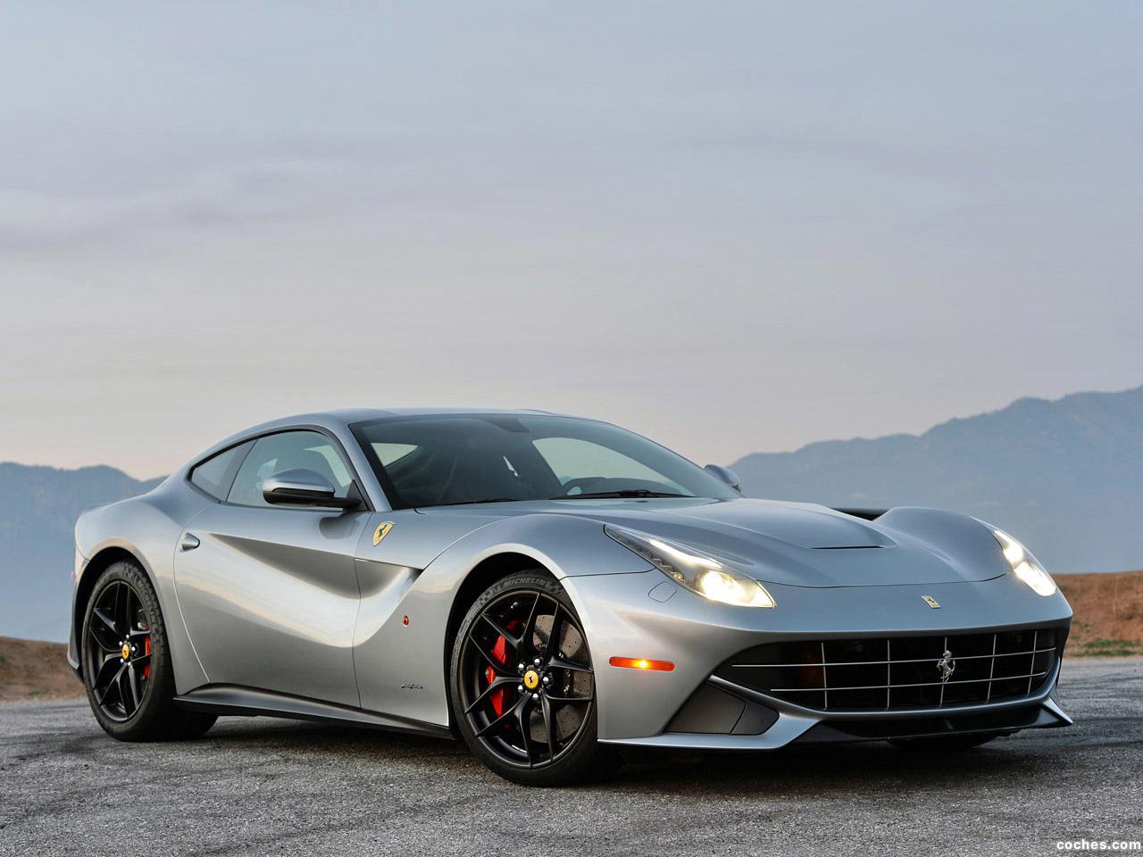 Fotos de Ferrari F12 berlinetta USA 2013