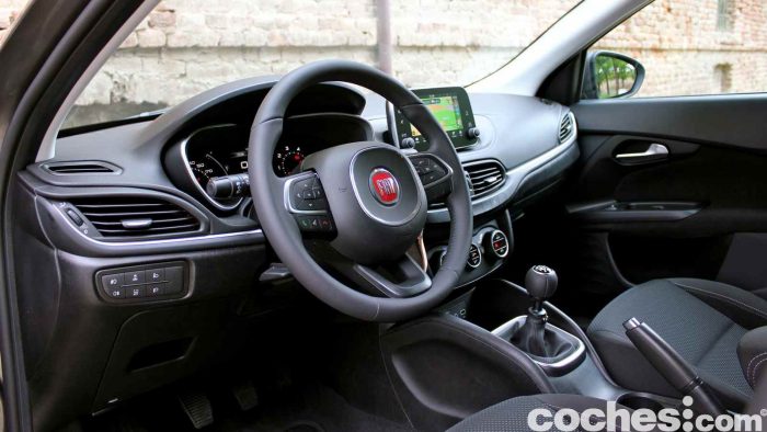 Fiat Tipo 5p 2016 prueba 12