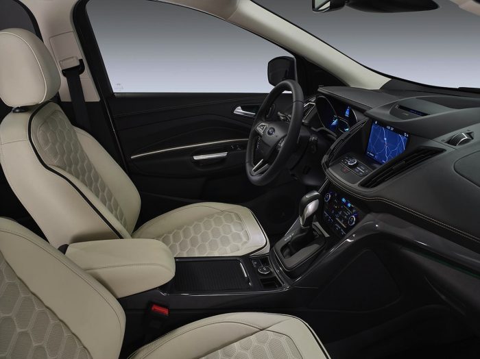 Ford Kuga Vignale 2016 interior 01
