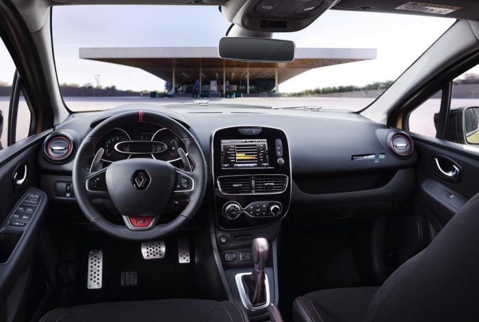Renault Clio RS 200 2017 interior 02