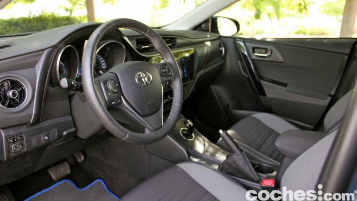 Toyota Auris Hybrid 2016 prueba 06