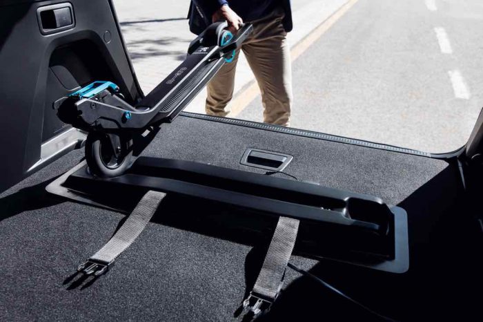 Peugeot e-Kick, el patinete eléctrico que viaja con el
