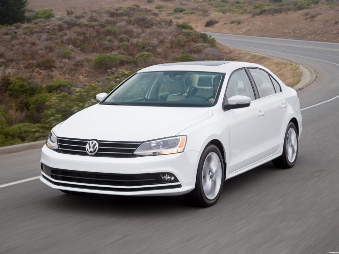 volkswagen_jetta usa 2014_r41 700x525