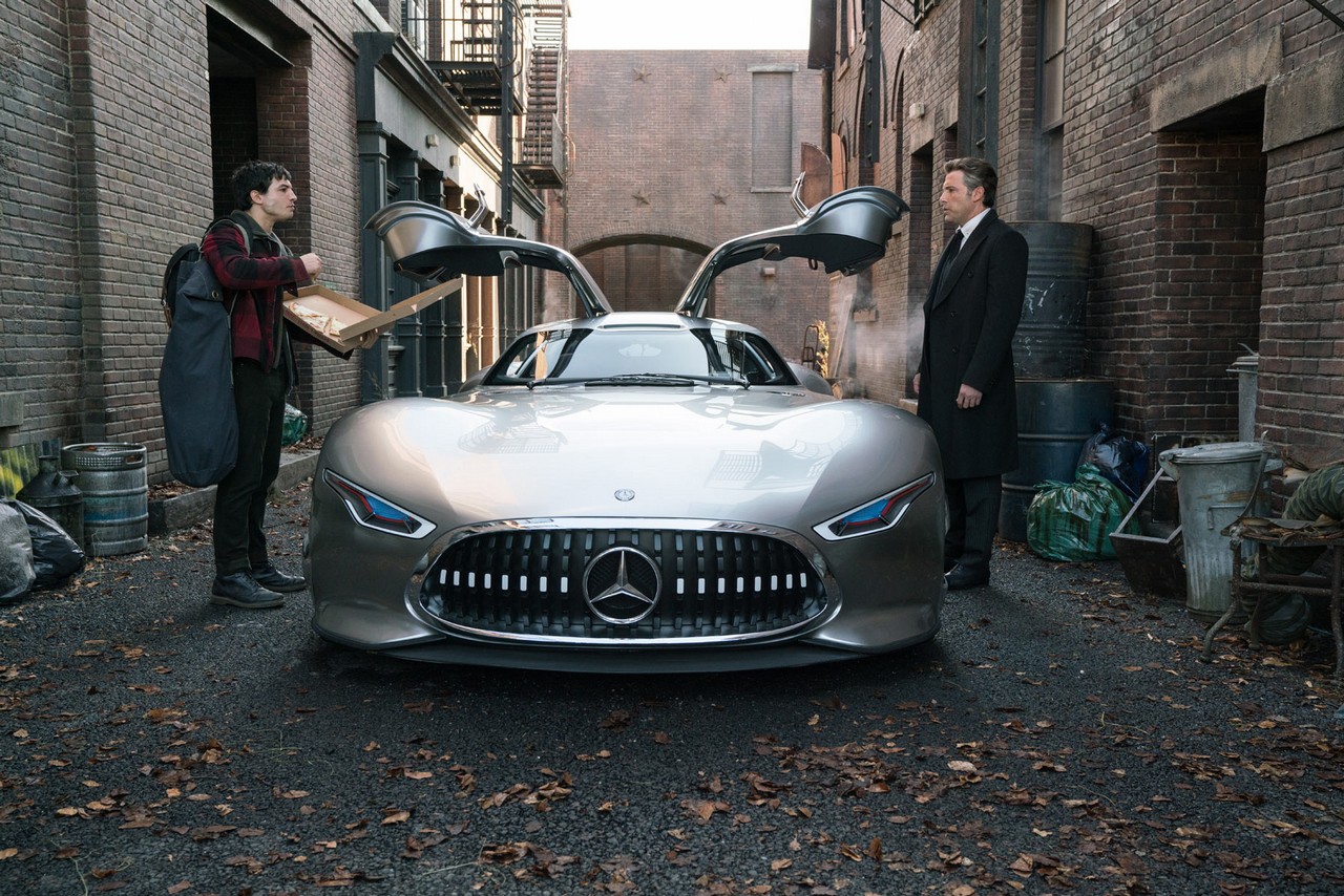 Mercedes-Benz startet Marketing-Kampagne zum Superhelden-Epos JUSTICE LEAGUE von Warner Bros. Pictures: Superhelden fahren Mercedes-Benz