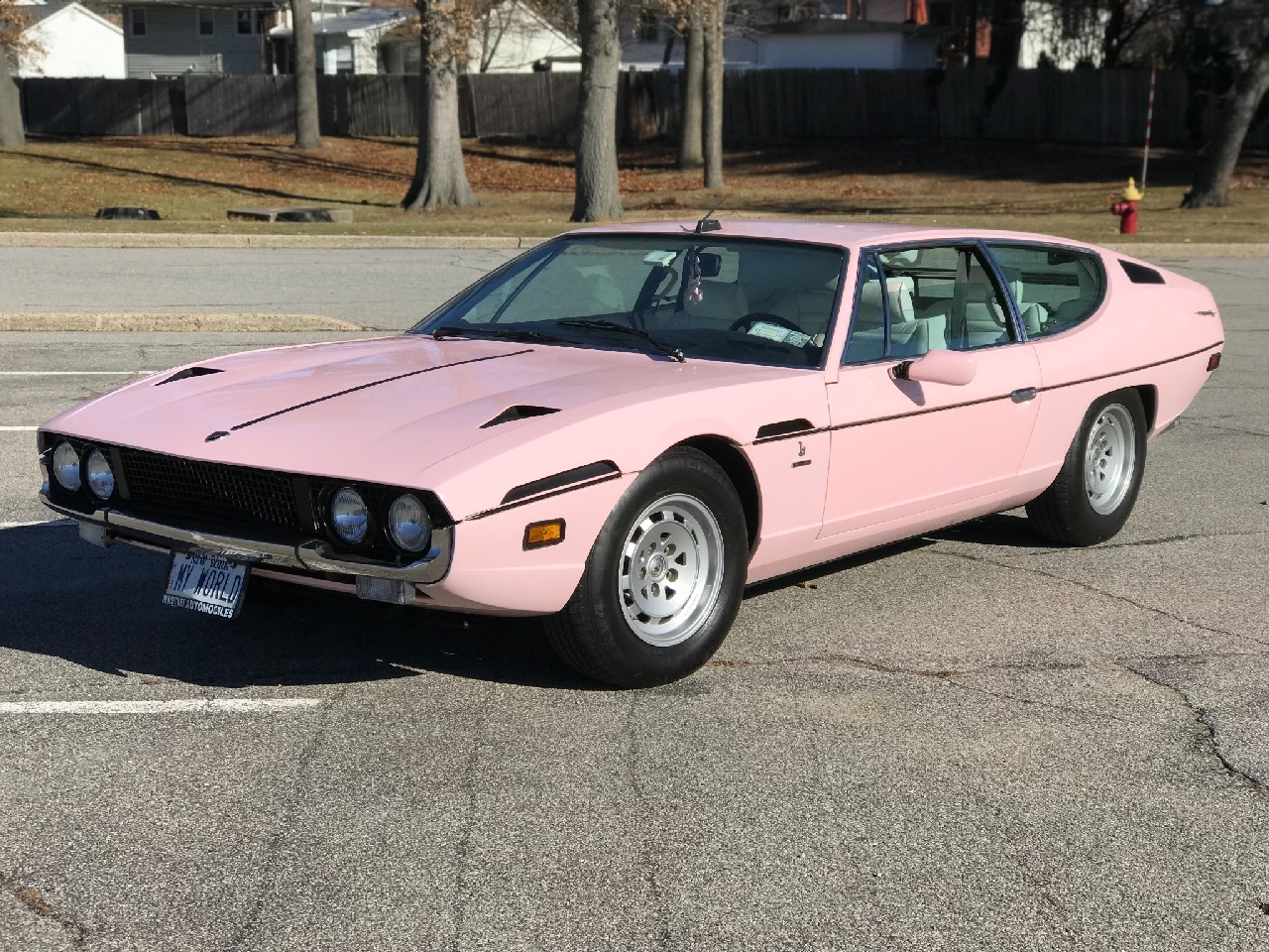 Un Lamborghini Espada de color rosa? Una rareza algo sacrílega