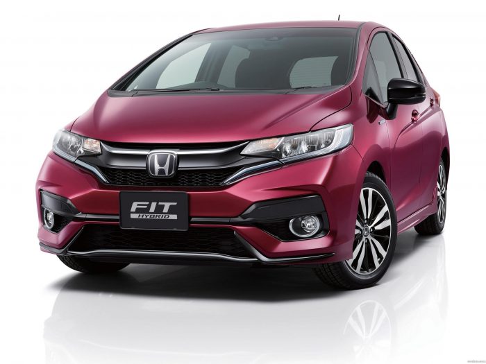 Fotos de Honda Fit Hybrid S Japan 2017