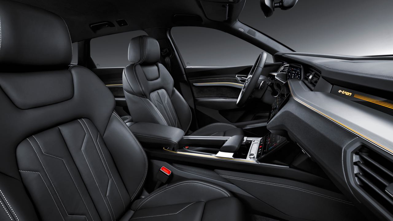 Audi-e-tron-2019-interior-3.jpg