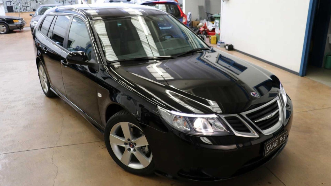 probably-the-last-new-saab-for-sale (2)