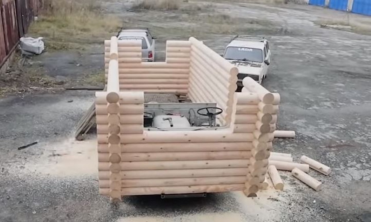 Así hicieron esta auténtica casa sobre ruedas (en vídeo)