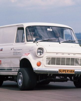 Ford super van