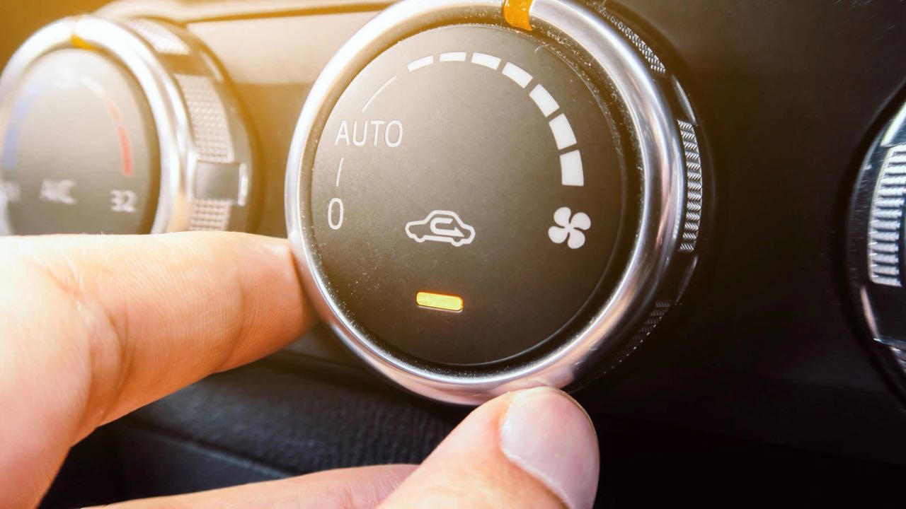 Perla rodillo Corredor Mantenimiento del aire acondicionado del coche: trucos y consejos
