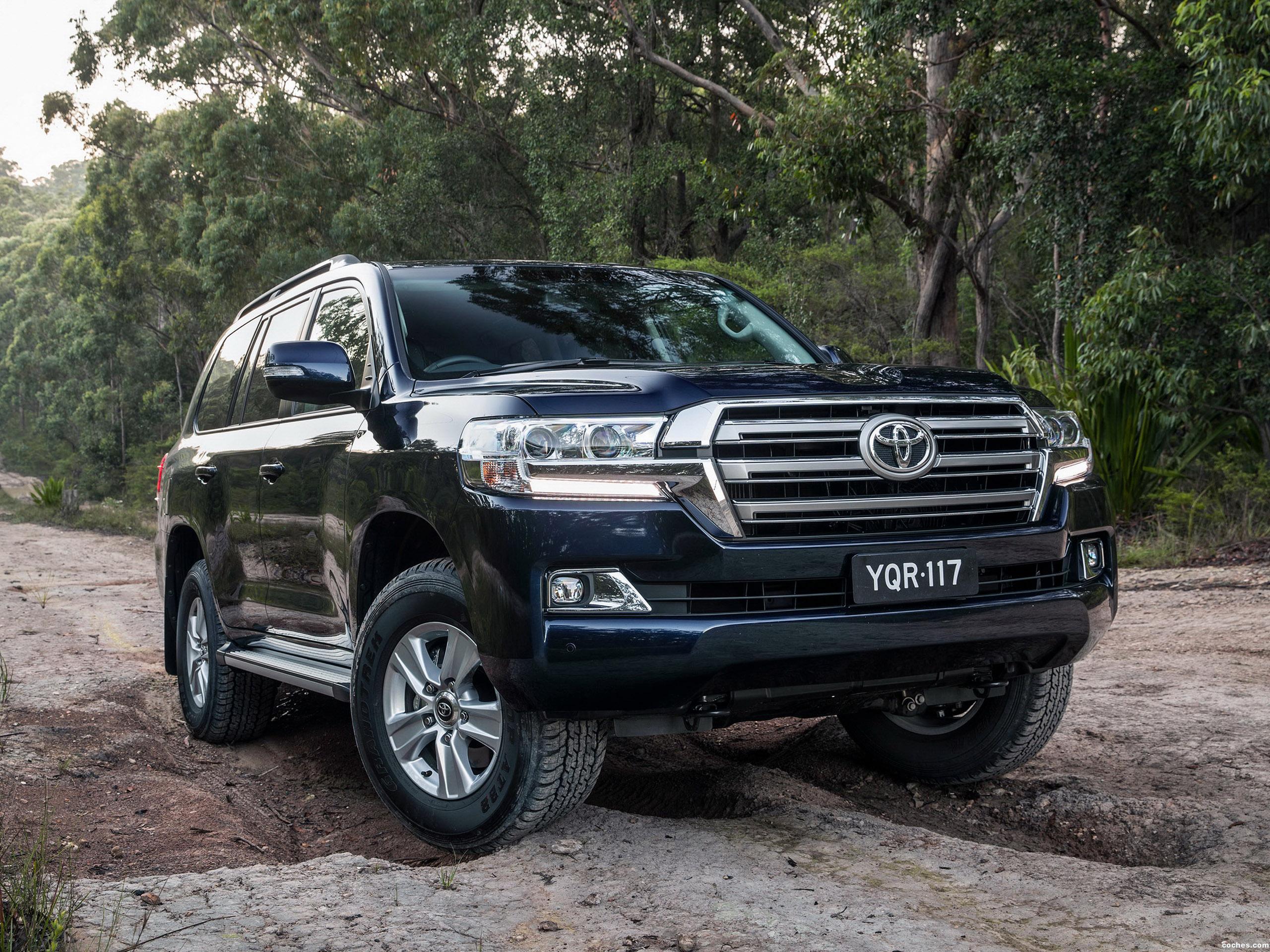 toyota_land-cruiser-200-altitude-australia-2017_r4.jpg