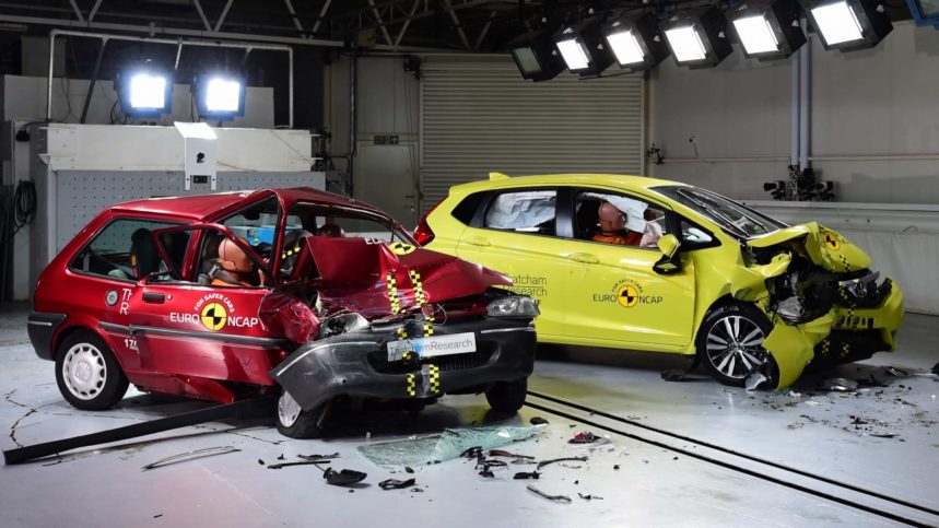 Así es el error en los cristales del coche que provoca no superar la  revisión