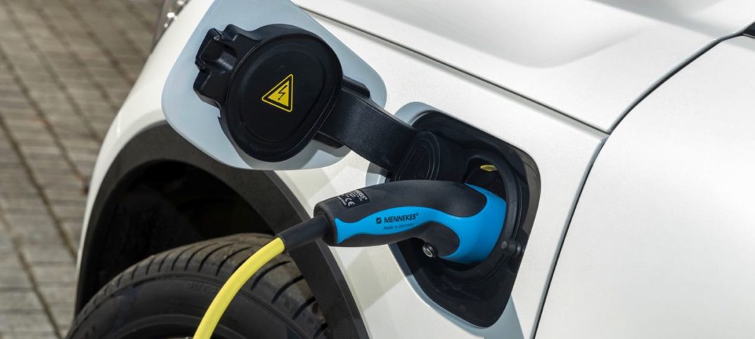 Cuanto Cuesta Cambiar Las Baterías De Un Coche Híbrido Enchufable