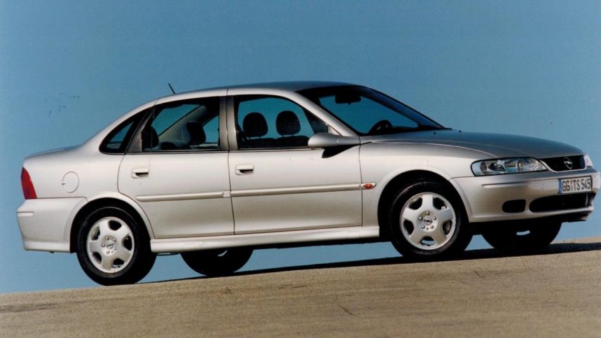 Opel Vectra (B), La Berlina Media Del Rayo Que Sorprendió 25 Años Atrás