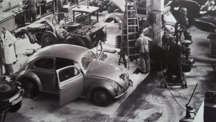 Volkswagen Tipo 1 Beetle Fabrica Wolfsburgo 1945 7