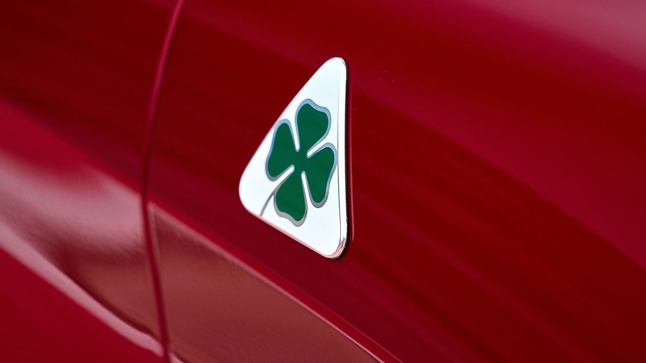 Alfa Romeo Quadrifoglio Verde Logotipo