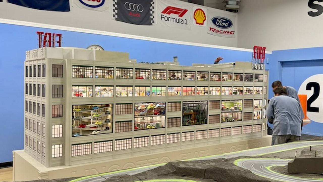 Slot Mods Raceway Fiat Lingotto Fabrica