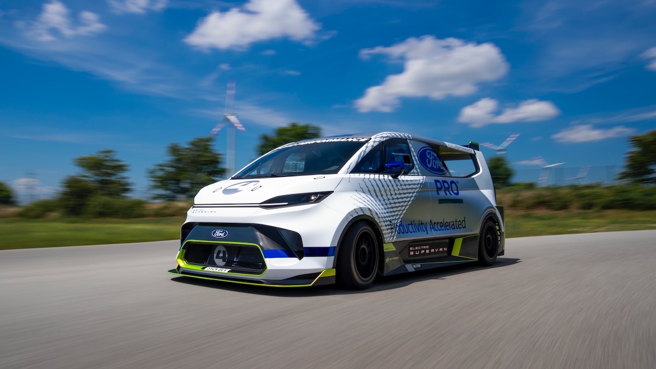 Ford Pro Electric SuperVan &#8211; 25