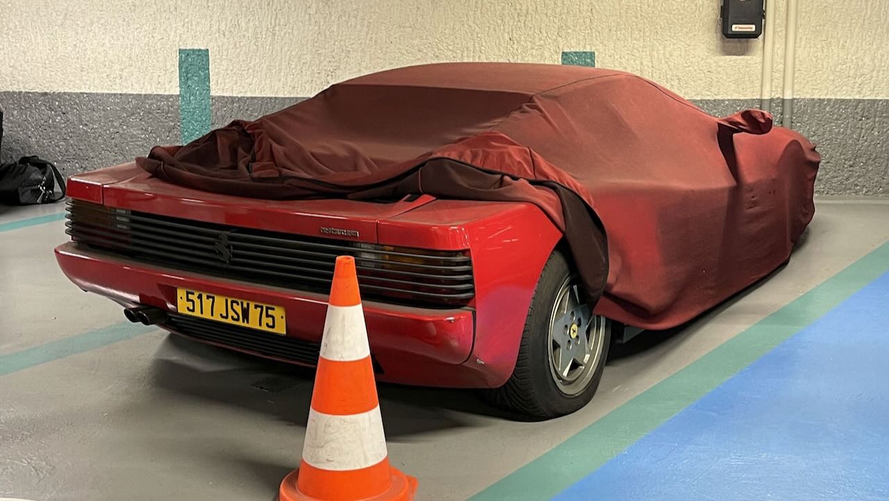 Ferrari Testarrosa abandonado &#8211; 4