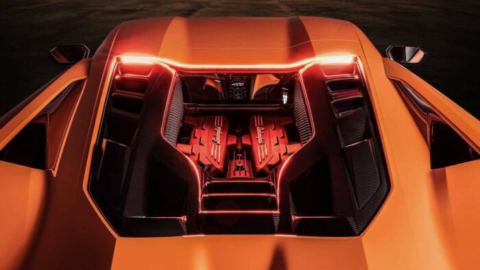 Lamborghini Revuelto 2024 | Precios | Motores | Equipamientos