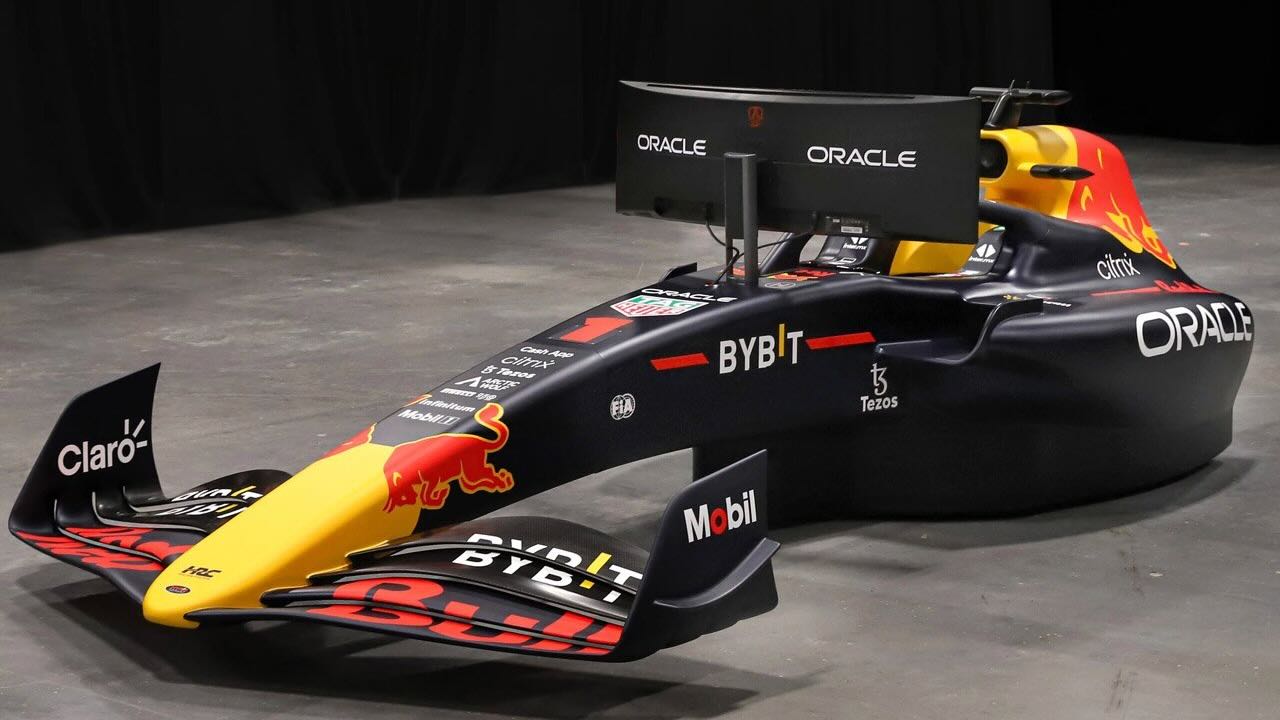 RB18-Formula-1-racing-simulator-5
