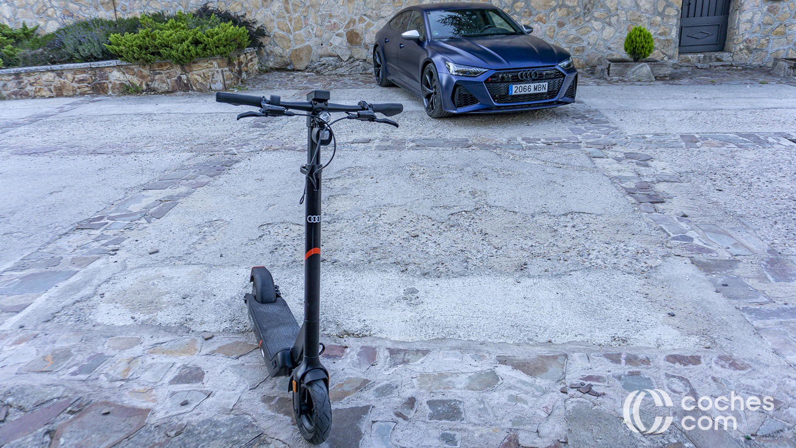 Audi electric kick scooter by Egret ¿cómo es el eléctrico más