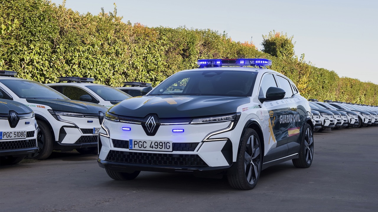 Renault Megane E-Tech Guardia Civil &#8211; 1