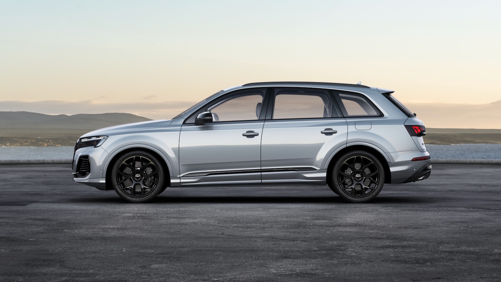 Audi-Q7-TFSIe-quattro-2024-16.jpeg