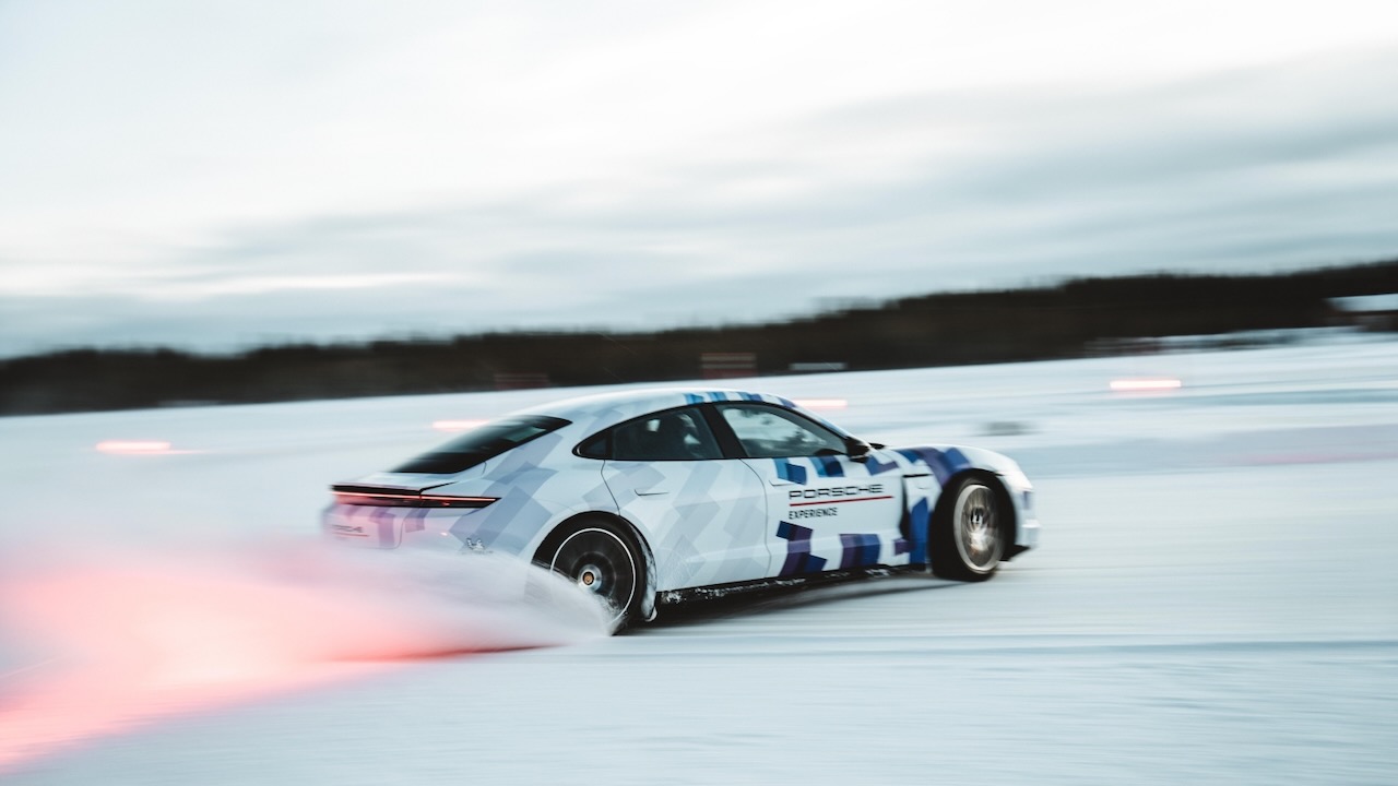 Porsche Taycan record derrape nieve &#8211; 9