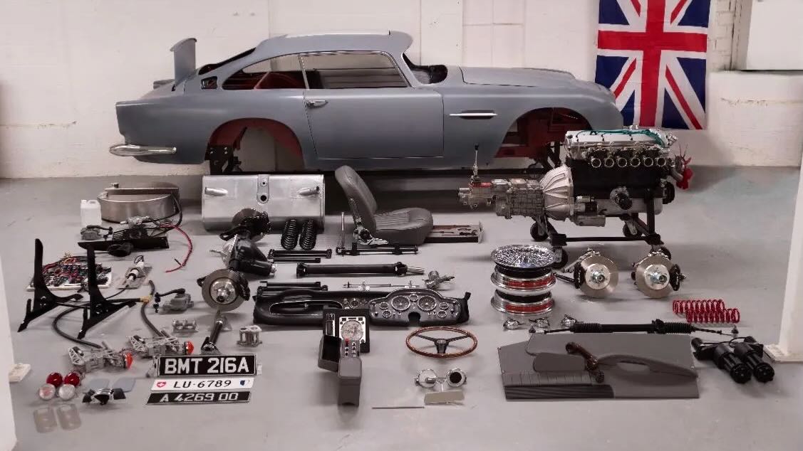 Si sueñas con el Aston Martin DB5 de James Bond, ojo a esto
